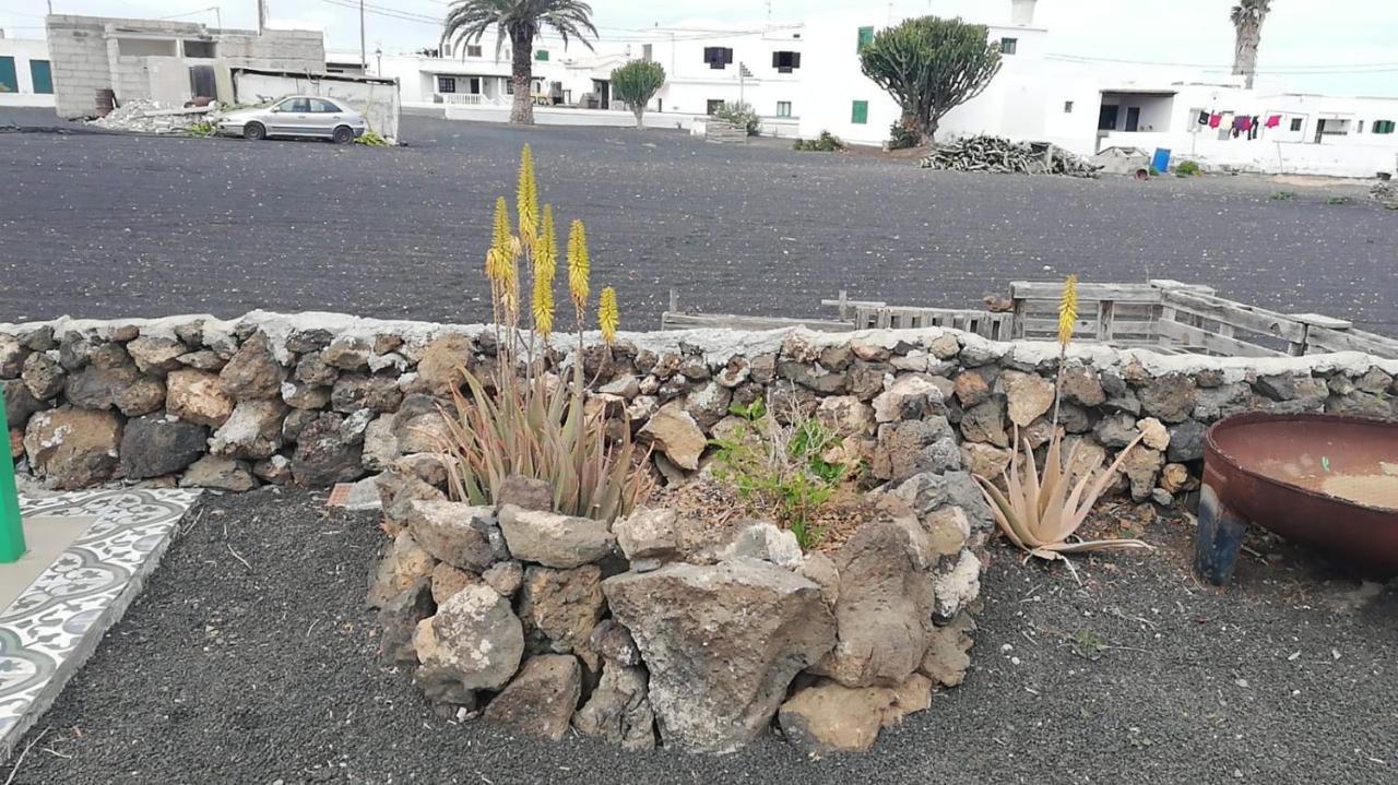 Апартаменты Casa Antonia Reyes, A La Sombra De Famara Муньике Экстерьер фото